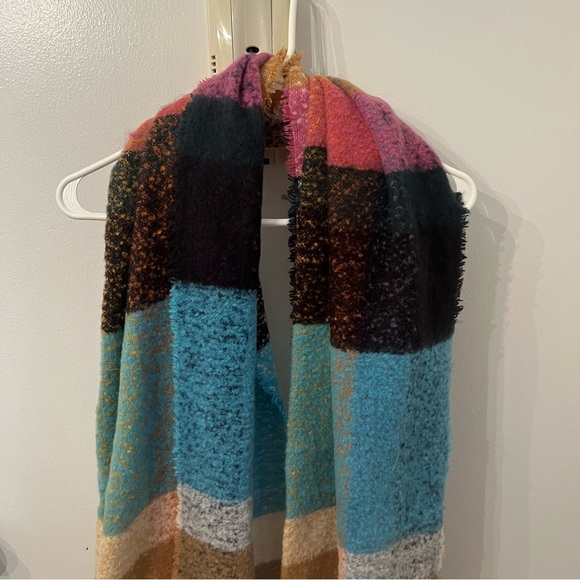 NWT The Westside Striped Scarf - Picture 2 of 5